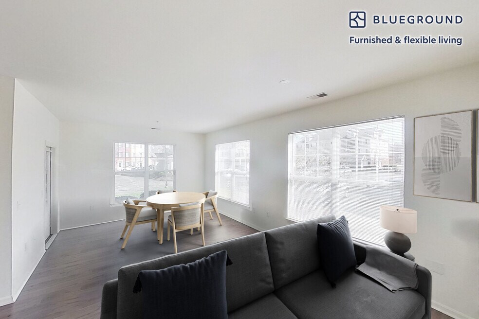 152 Shipyard Dr unit FL1-ID1732A, Hingham, MA 02043 - photo 1