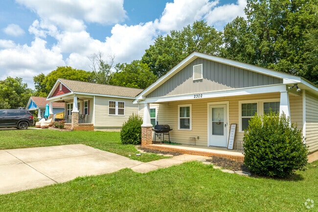 Residents take pride in the Arbor Glen community with well maintained yards and updated homes.