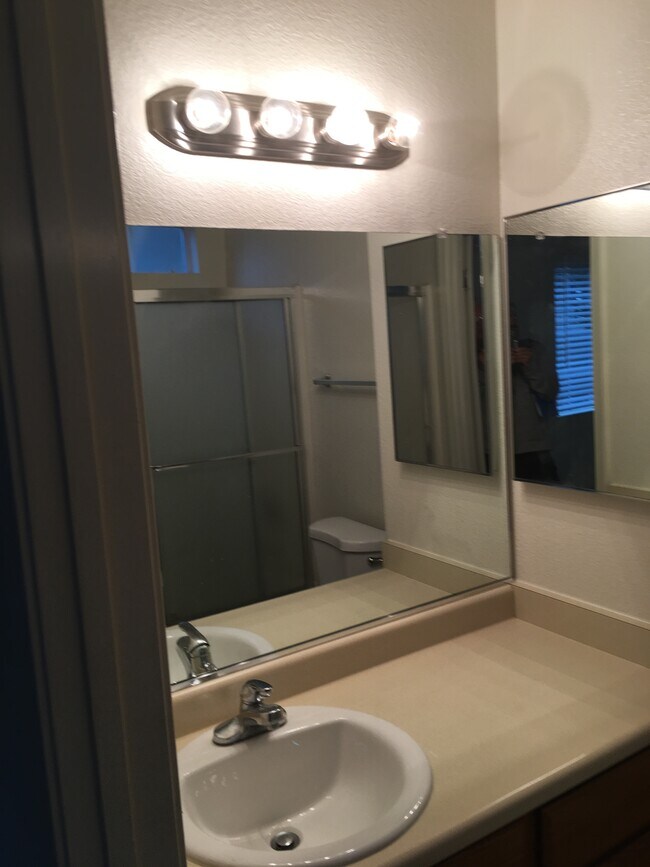 950 El Camino Ave unit 22, Vacaville, CA 95688 - photo 3