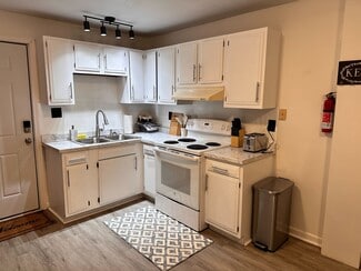 147 State St Unit 2, Ellsworth, ME 04605