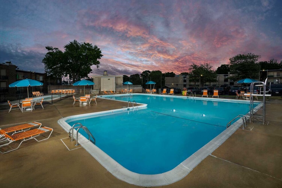 Heritage Square Apartments, New Carrollton, MD 20784 - photo 1