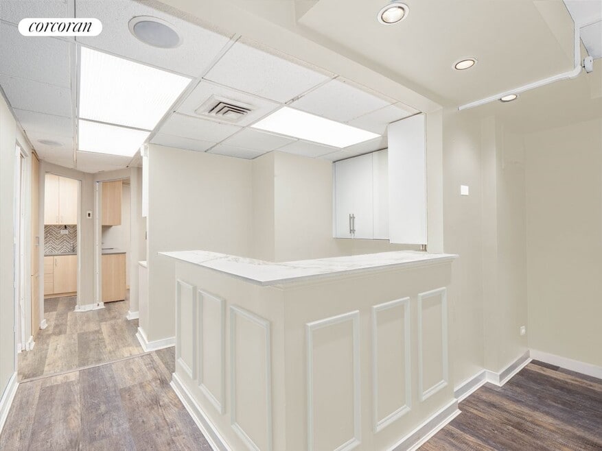 185 E 85th St, New York, NY 10028 - photo 1