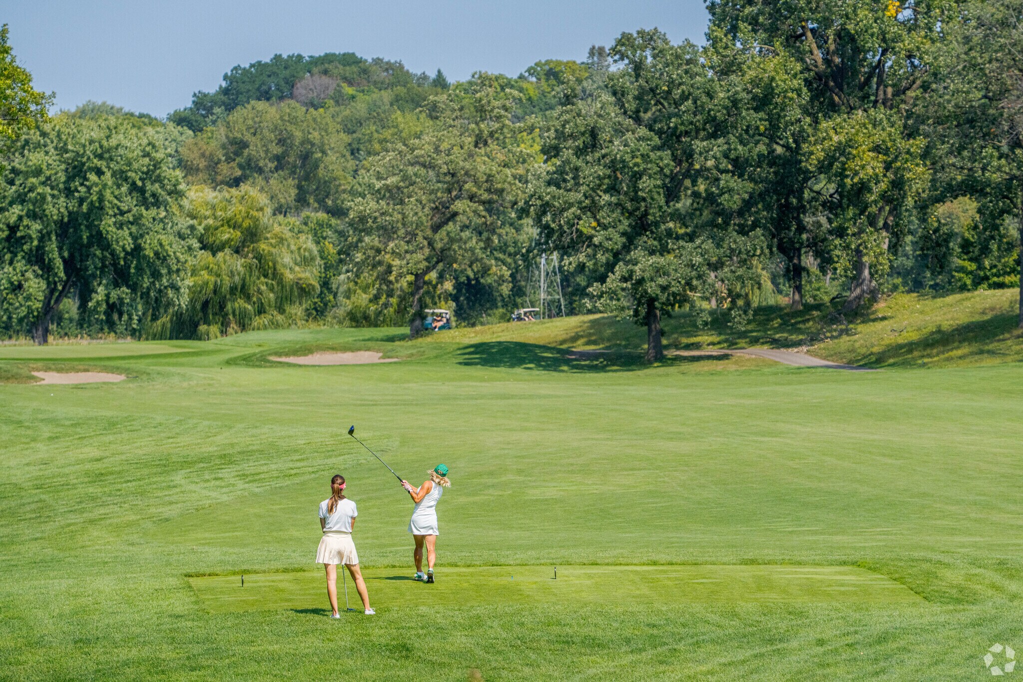 Prospect Knolls residents can play a round at the Braemar Golf Course.