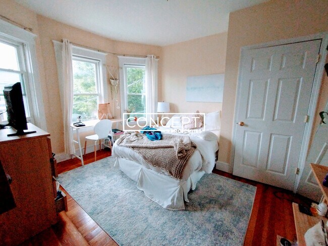 24 Curtis Ave unit 2, Somerville, MA 02144 - photo 5