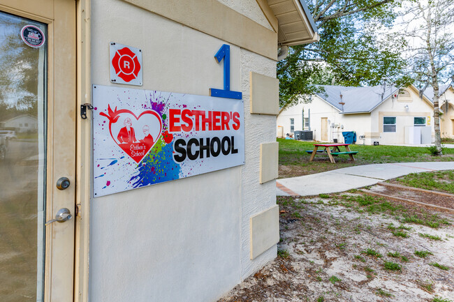 Esthers School is a top rated Christian school in Spring Hill.