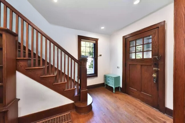 1306 Packard St, Ann Arbor, MI 48104 - photo 2