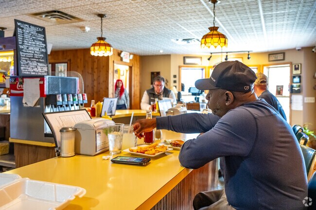 You'll always find Solly's Grille busy, near the Rufus King neighborhood.