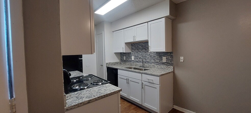 Tri Pointe Square, Mesquite, TX 75149 - photo 1