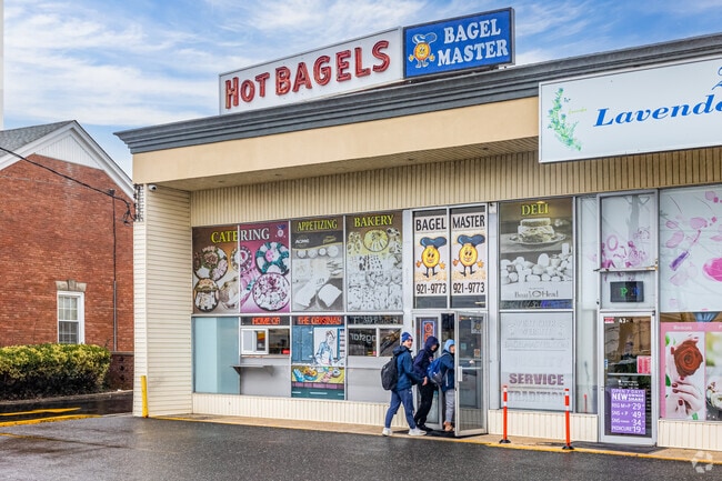 Bagel Master in Syosset is always serving up fresh and hot bagels.