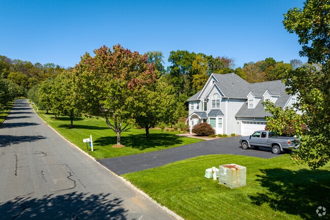 Fredon Township has around 1200 residential dwellings, with much of the area being farmland.
