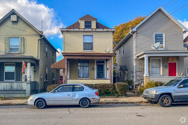 Traditional single homes are common in Darlington Township.