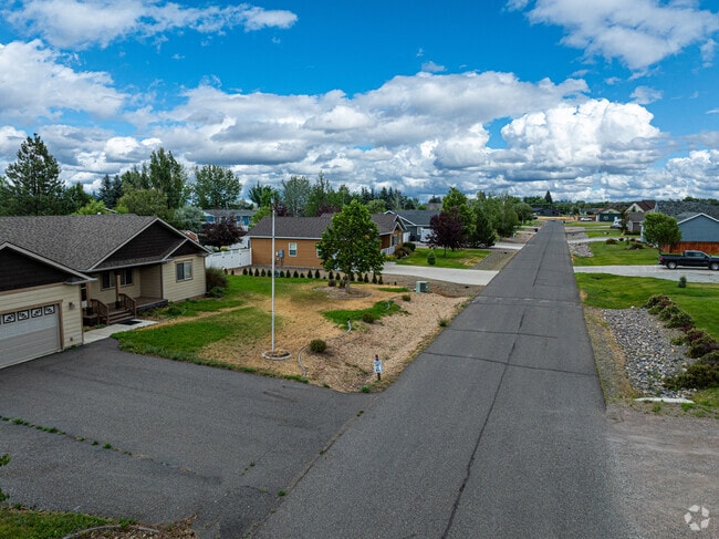 Suburban areas of West Helena have a variety of home styles to consider.