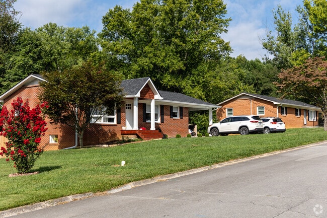 Brick ranchers are a common home style found in Cherokee.