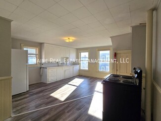 179 Pine St Unit 5, Lewiston, ME 04240