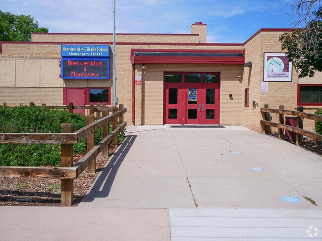 Montview Elementary School connects students to North Aurora’s local history.