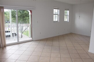11202 NW 83rd St, Doral, FL 33178
