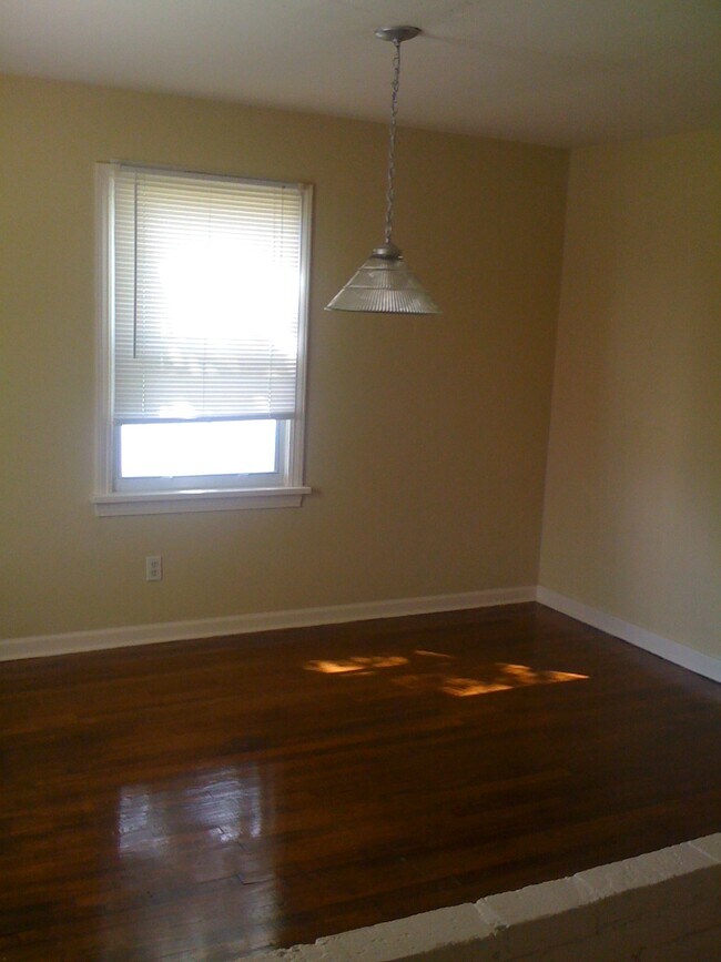 1231 Longwood St, West Palm Beach, FL 33401 - photo 3