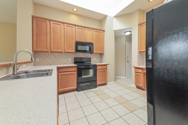 3704 St Johns Dr, Denton, TX 76210 - photo 6