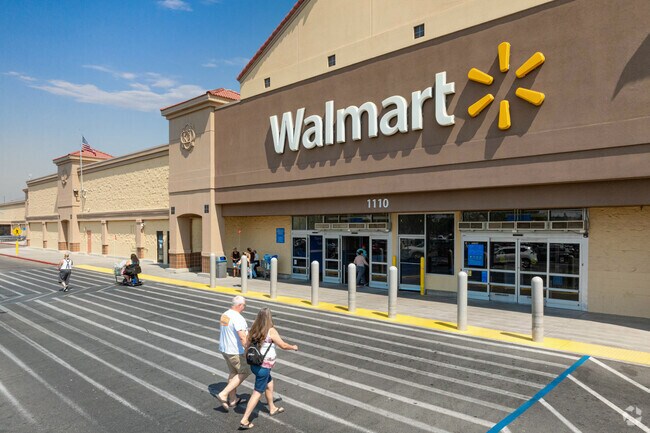 Walmart in Tulare provides Tipton residents with access to everyday goods and household items.