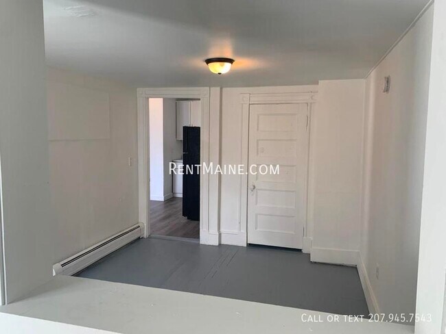 97 Center St unit 1, Bangor, ME 04401 - photo 7