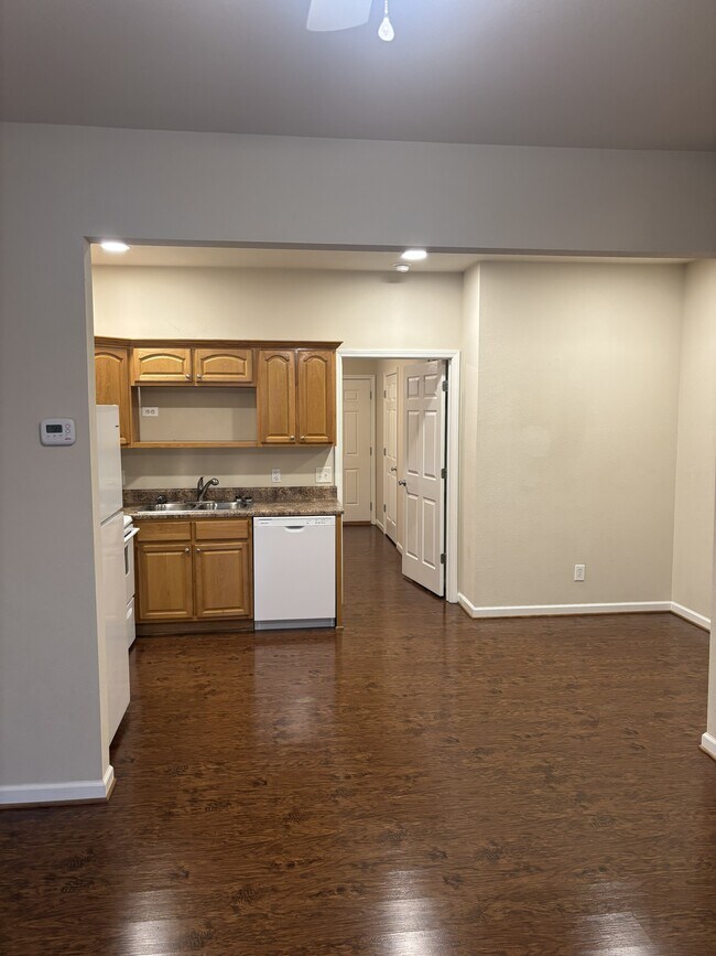 136 E Center Town Dr unit 136, Crossville, TN 38555 - photo 2