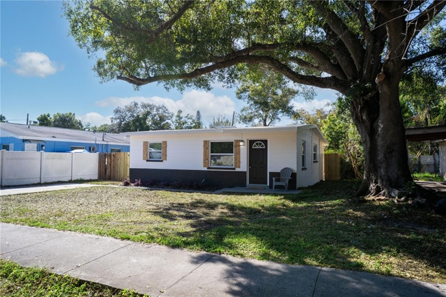 4818 68th St N, Saint Petersburg, FL 33709 - photo 4