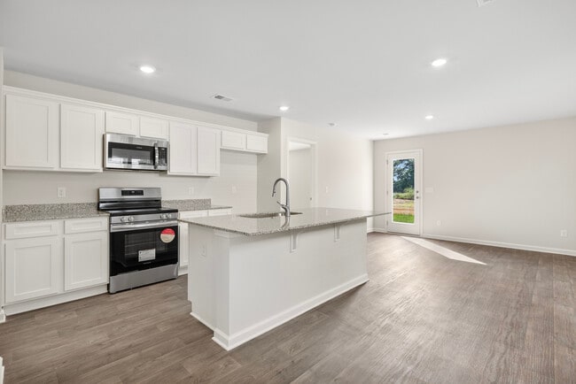 1008 S Welcome Rd St unit 36791928, Greenville, SC 29611 - photo 6