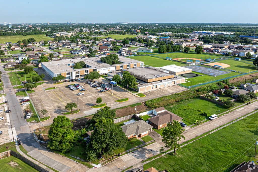 Andrew Jackson Middle School has an overall Niche score of B+.