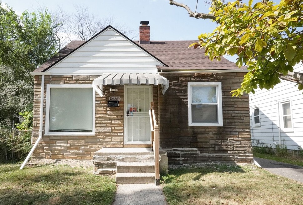 Freshly Renovated Single Family Home In De...