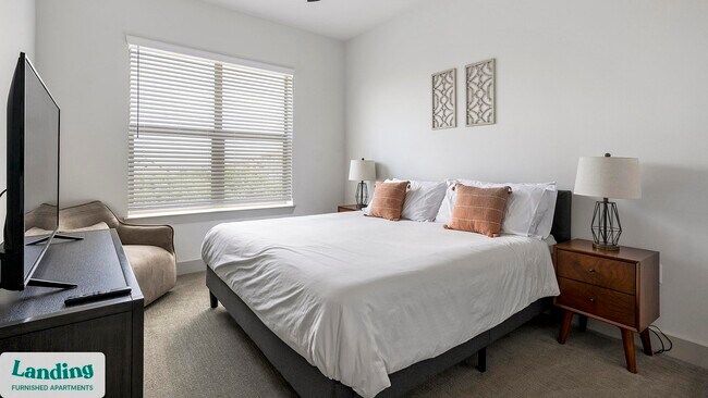 2511 Montopolis Dr unit 306, Austin, TX 78741 - photo 7