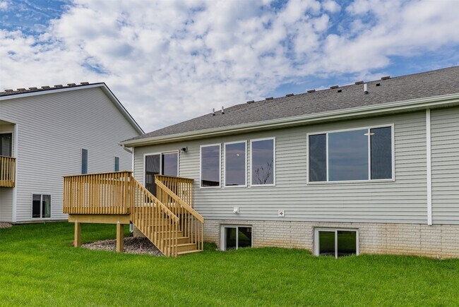 6557 NE 11th Ct, Des Moines, IA 50313 - photo 6