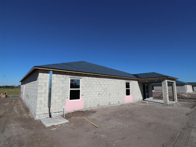 8413 Fox Den Cove, Lakeland, FL 33810 - photo 2