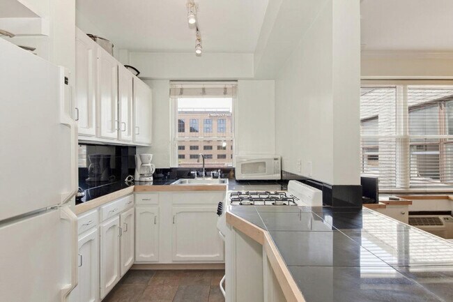 2128 N St NW unit ID355P, Washington, DC 20037 - photo 6