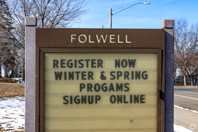 Welcome to the Folwell neighborhood.