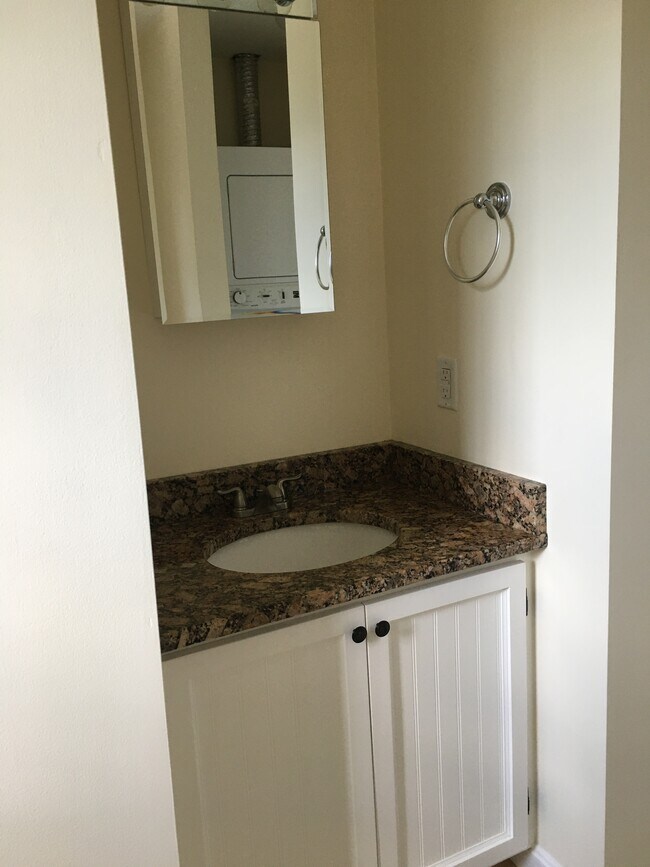 12 Cranberry Rd unit 1, Buzzards Bay, MA 02532 - photo 7