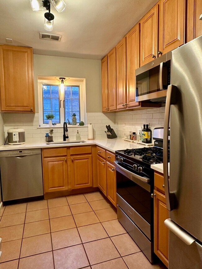 7535 York Dr unit 2, Saint Louis, MO 63105 - photo 5