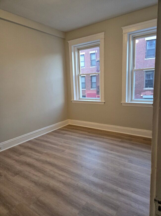 4 Durham St unit 9, Boston, MA 02115 - photo 7