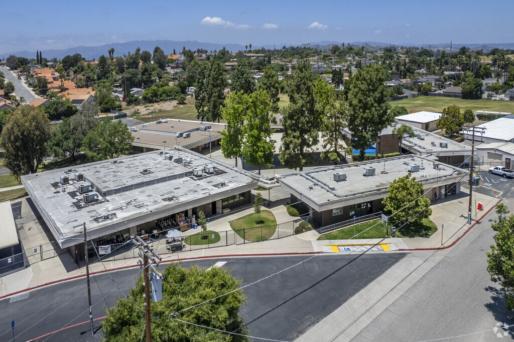 An elevated view of the La Paloma Elementary School in Fallbrook.