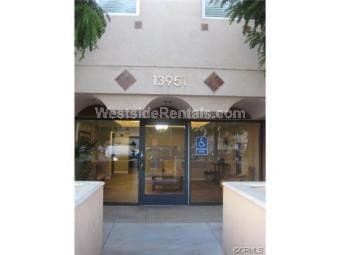 13951 Sherman Way unit 309, Van Nuys, CA 91405 - photo 1