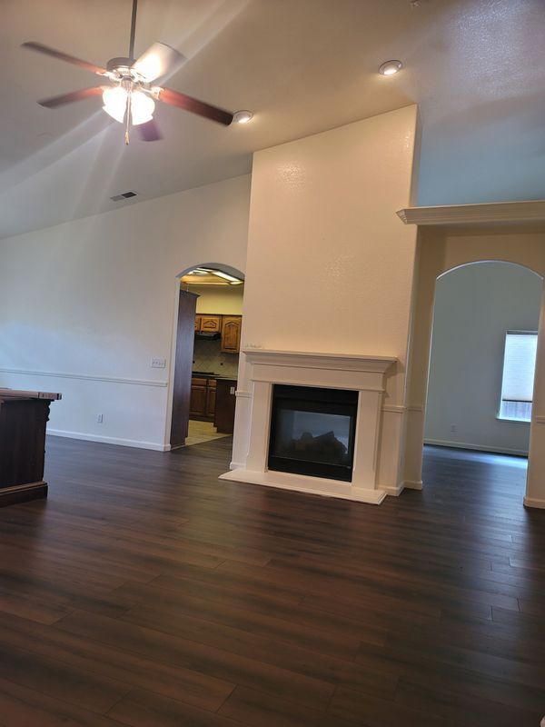 543 Powers Ave, Clovis, CA 93619 - photo 4