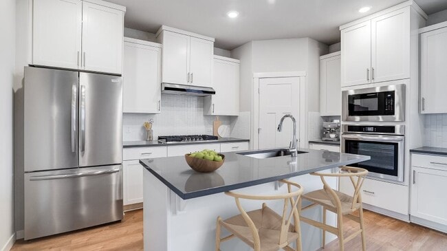 16967 SW Lorikeet Ln, Beaverton, OR 97007 - photo 2