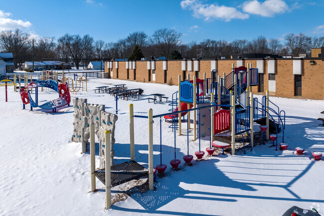 Lighthouse Elementary School, Playground.