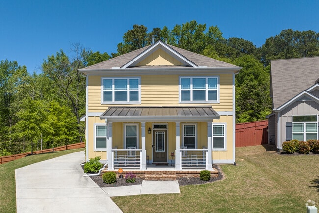 Craftsman style homes are common in Browns Mill Park.