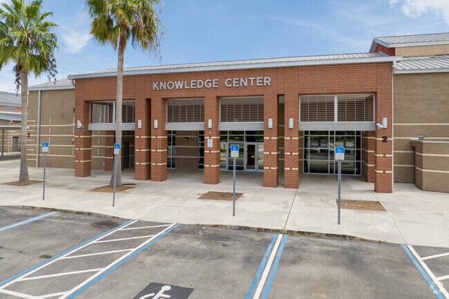 Jensen Beach High School offers a student-teacher ratio of 22-to-1 in Sewall's Point.