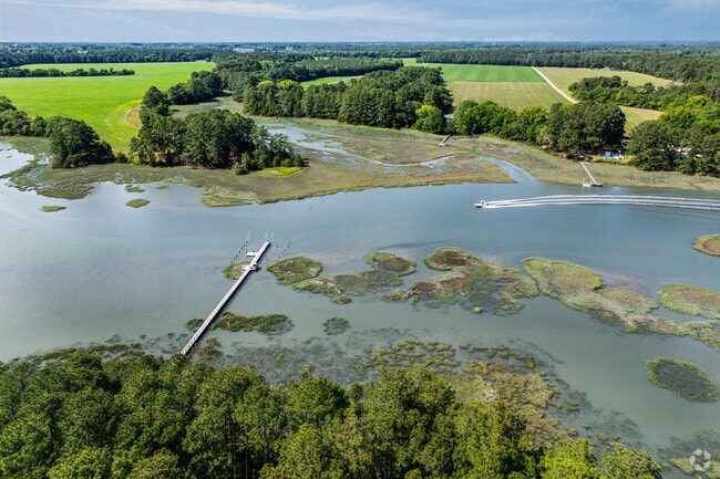 Boaters glide along Accomac’s peaceful creeks and inlets, with routes to secret beaches and open bay waters.