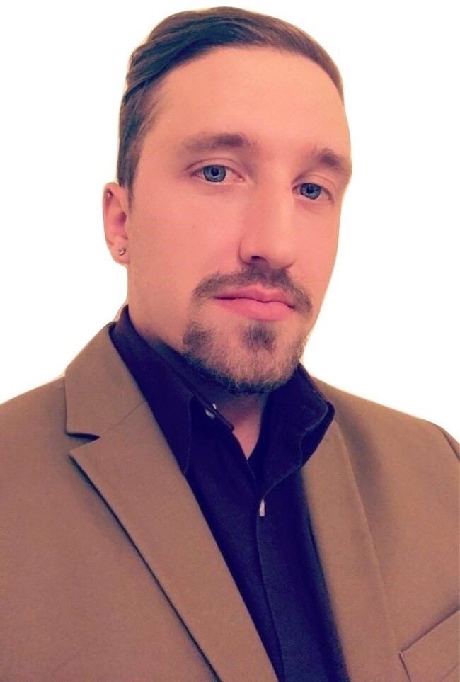 Agent Photo