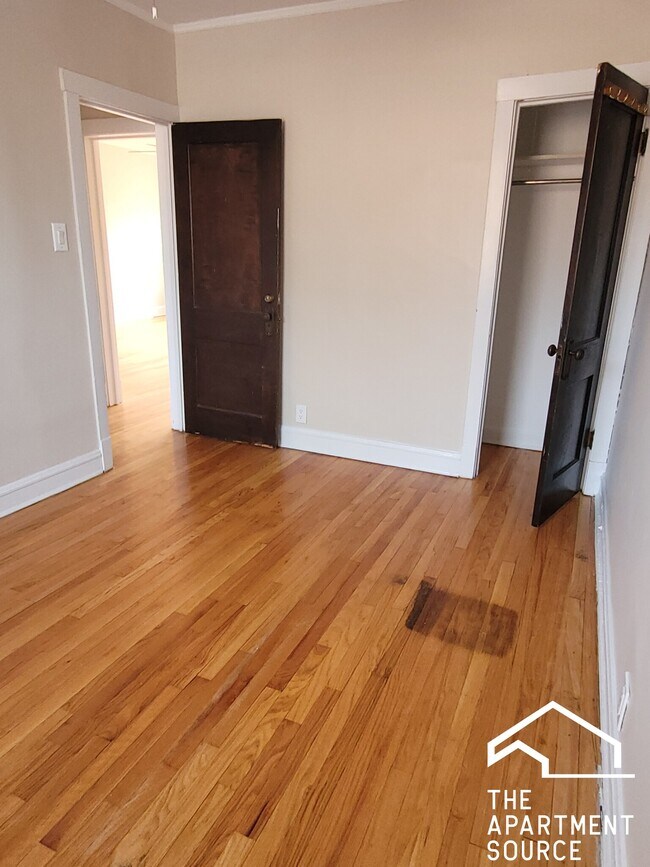 2342 W Touhy Ave unit 2B, Chicago, IL 60645 - photo 6