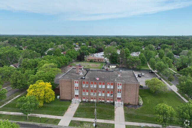 Central Minnesota Jt. Powers Dist. serves grades 1-12.