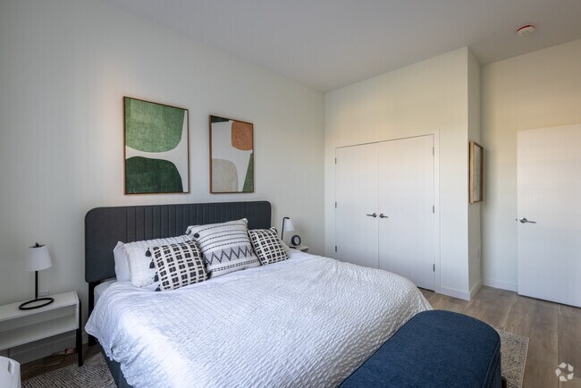 1BR, 1BA - 661-668SF