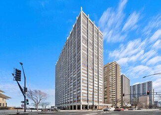 6171 N Sheridan Rd Unit 1712, Chicago, IL 60660